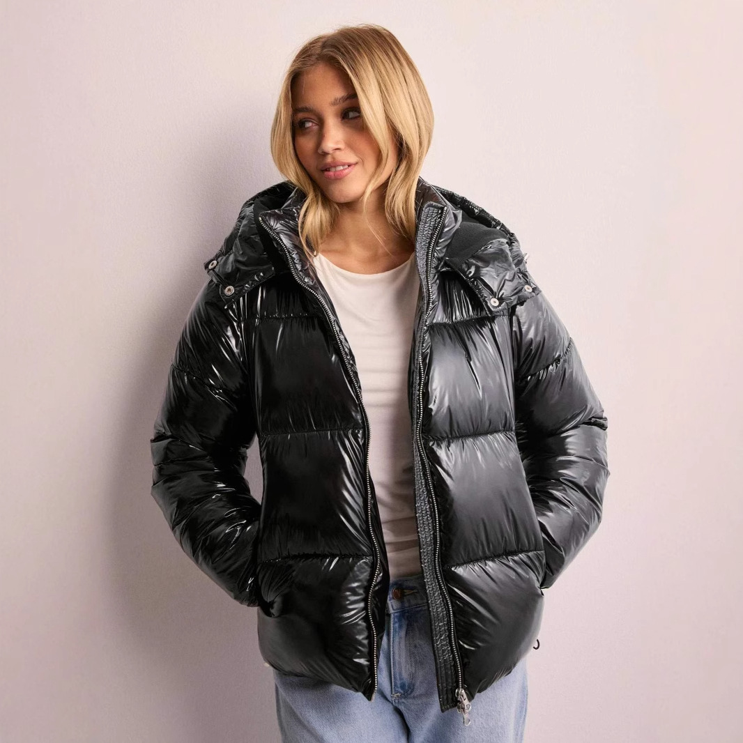 Women’s Casual Hooded Cotton-Padded Jacket – Lightweight Sports Outerwear